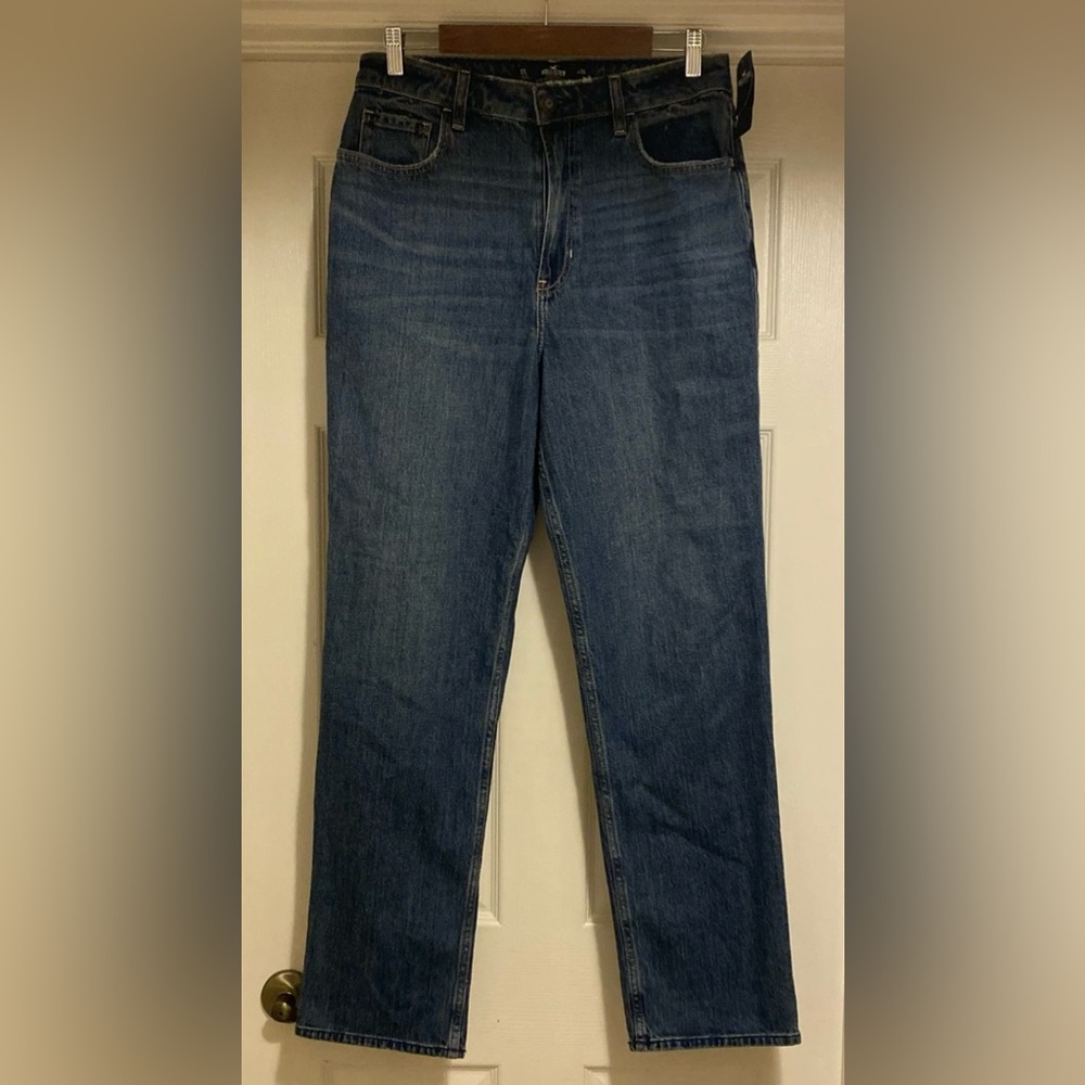 Hollister Ultra High Rise 90s Straight Vintage Stretch Sz 12/31 LONG